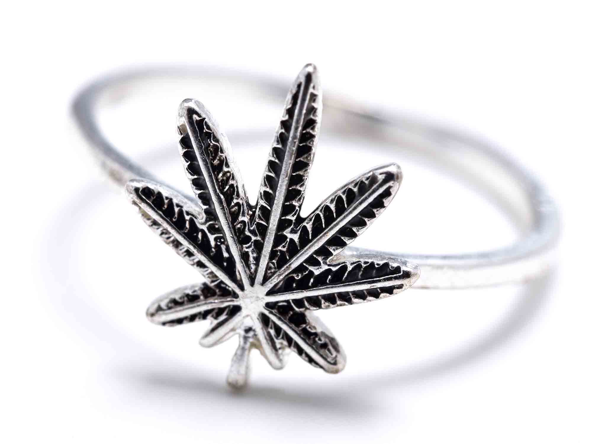 Marijuana Leaf Ring | Cannabis Jewelry 