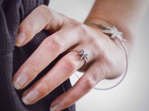 marijuana leafed silver ring