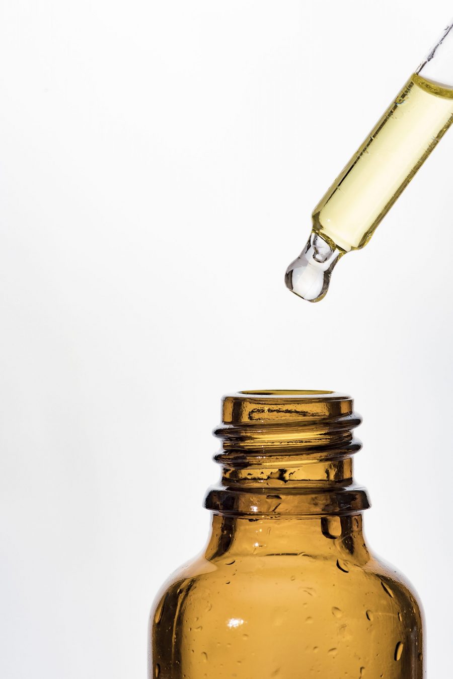 4 CBD Skincare DIY's For A Fresh & Glowing Face
