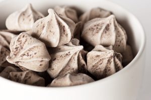 chocolate-cannabis-meringues