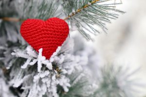 valentines-christmas-tree-trend