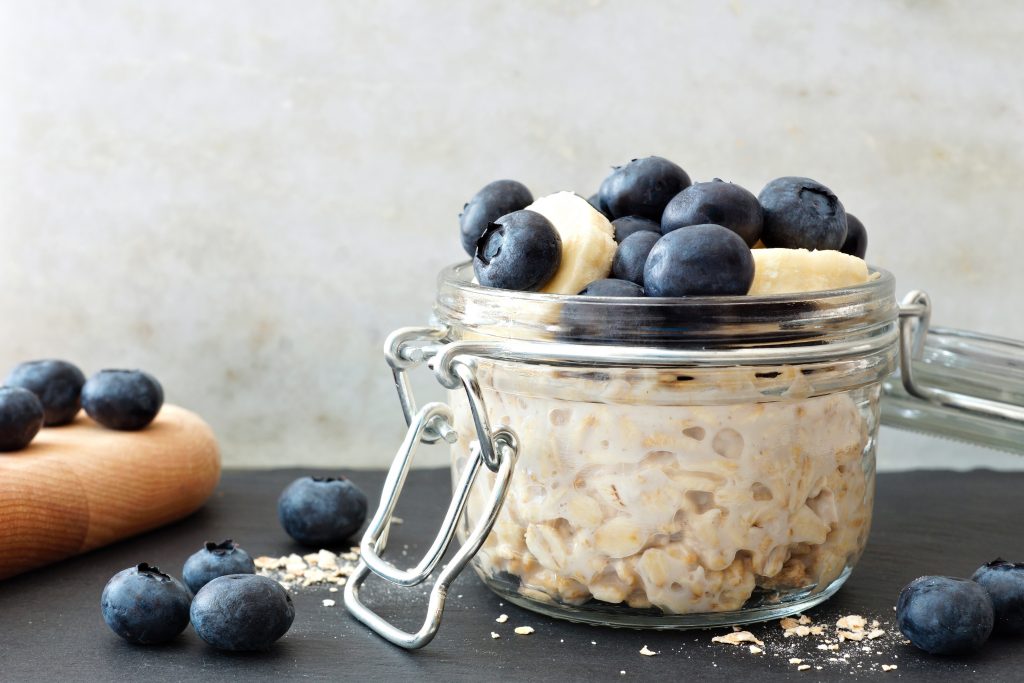 blueberry-overnight-oats