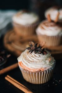 chai-latte-cupcake